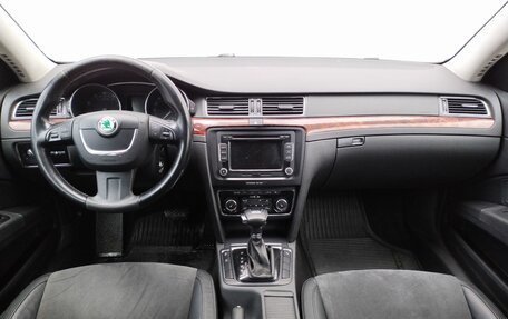 Skoda Superb III рестайлинг, 2010 год, 935 000 рублей, 12 фотография