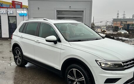 Volkswagen Tiguan II, 2017 год, 3 050 000 рублей, 2 фотография