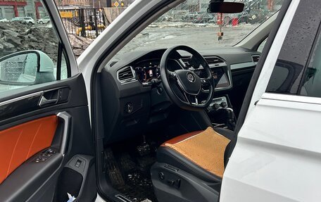 Volkswagen Tiguan II, 2017 год, 3 050 000 рублей, 12 фотография