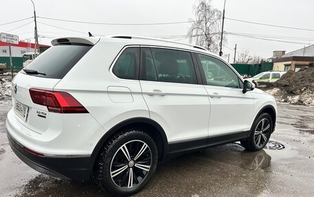 Volkswagen Tiguan II, 2017 год, 3 050 000 рублей, 4 фотография