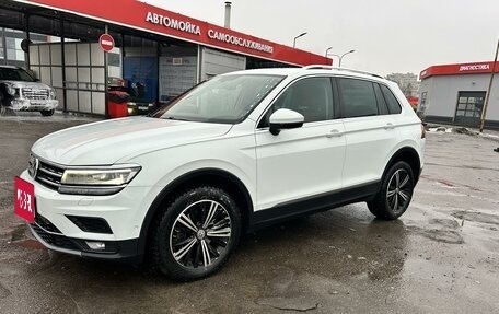 Volkswagen Tiguan II, 2017 год, 3 050 000 рублей, 10 фотография