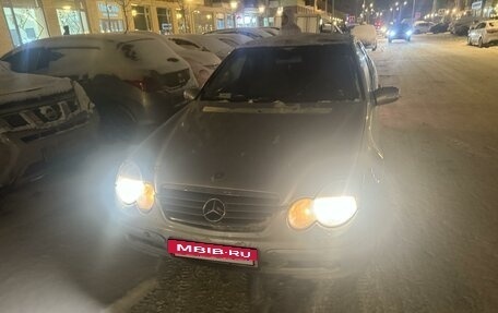 Mercedes-Benz C-Класс, 2001 год, 450 000 рублей, 3 фотография