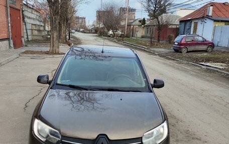 Renault Logan II, 2018 год, 750 000 рублей, 1 фотография