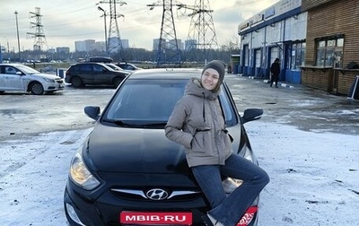 Hyundai Solaris II рестайлинг, 2012 год, 945 000 рублей, 1 фотография