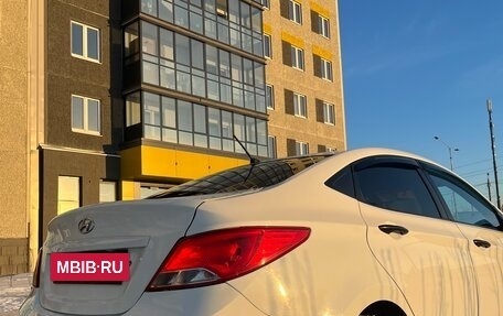 Hyundai Solaris II рестайлинг, 2015 год, 1 100 000 рублей, 7 фотография