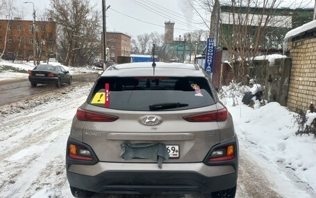 Hyundai Kona I, 2018 год, 1 890 000 рублей, 4 фотография