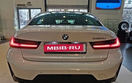 BMW 3 серия, 2024 год, 9 890 000 рублей, 6 фотография