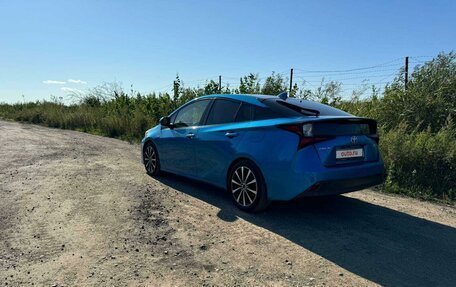 Toyota Prius IV XW50, 2019 год, 2 000 000 рублей, 16 фотография