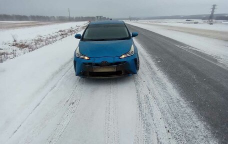 Toyota Prius IV XW50, 2019 год, 2 000 000 рублей, 17 фотография