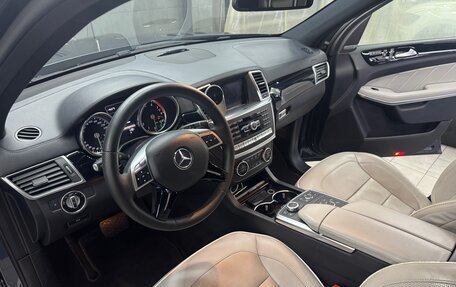 Mercedes-Benz GL-Класс, 2012 год, 2 350 000 рублей, 16 фотография