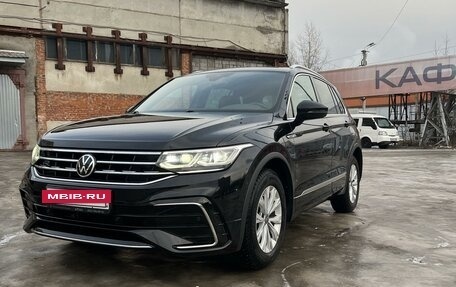 Volkswagen Tiguan II, 2021 год, 3 999 000 рублей, 12 фотография