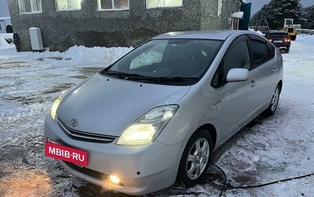 Toyota Prius, 2008 год, 930 000 рублей, 2 фотография