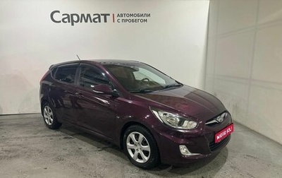 Hyundai Solaris II рестайлинг, 2013 год, 900 000 рублей, 1 фотография