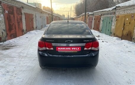 Chevrolet Cruze II, 2012 год, 900 000 рублей, 4 фотография