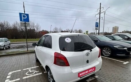 Toyota Yaris III рестайлинг, 2008 год, 890 000 рублей, 11 фотография