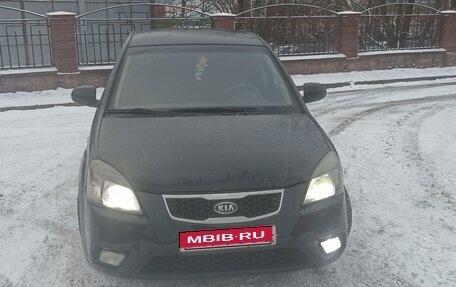 KIA Rio II, 2010 год, 450 000 рублей, 1 фотография