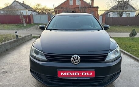 Volkswagen Jetta VI, 2012 год, 945 000 рублей, 13 фотография