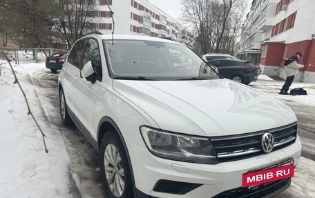 Volkswagen Tiguan II, 2017 год, 1 750 000 рублей, 2 фотография