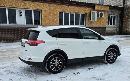 Toyota RAV4, 2019 год, 2 255 000 рублей, 11 фотография