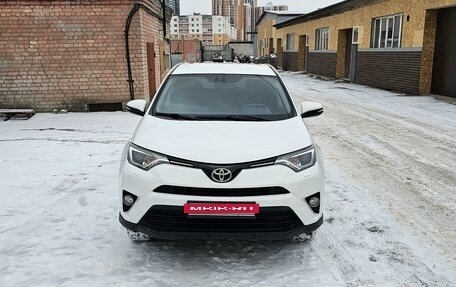 Toyota RAV4, 2019 год, 2 255 000 рублей, 9 фотография