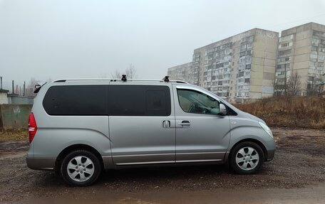 Hyundai Grand Starex Grand Starex I рестайлинг 2, 2015 год, 2 500 000 рублей, 17 фотография