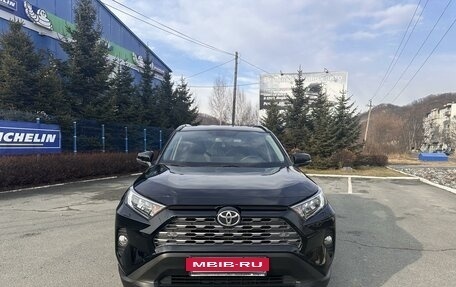 Toyota RAV4, 2019 год, 3 490 000 рублей, 3 фотография