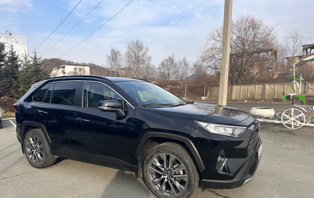 Toyota RAV4, 2019 год, 3 490 000 рублей, 4 фотография