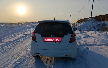 Honda Fit III, 2011 год, 895 000 рублей, 21 фотография