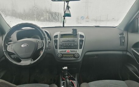 KIA cee'd I рестайлинг, 2008 год, 680 000 рублей, 14 фотография