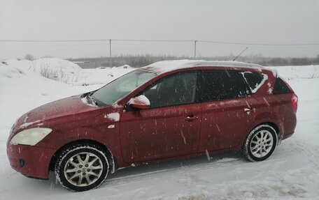 KIA cee'd I рестайлинг, 2008 год, 680 000 рублей, 1 фотография