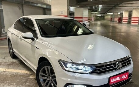 Volkswagen Passat B8 рестайлинг, 2017 год, 2 370 000 рублей, 1 фотография