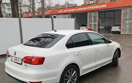 Volkswagen Jetta VI, 2011 год, 815 000 рублей, 3 фотография