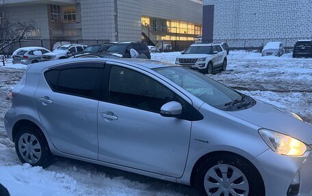 Toyota Aqua I, 2013 год, 860 000 рублей, 5 фотография