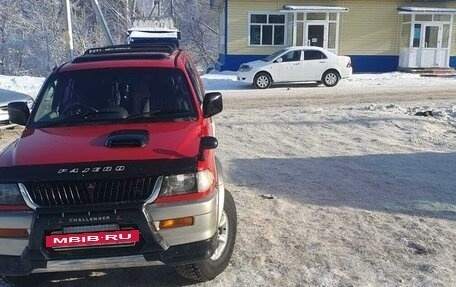 Mitsubishi Challenger I рестайлинг, 1996 год, 920 000 рублей, 2 фотография