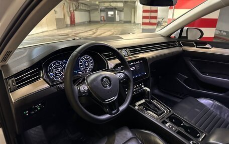 Volkswagen Passat B8 рестайлинг, 2017 год, 2 370 000 рублей, 5 фотография