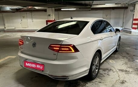 Volkswagen Passat B8 рестайлинг, 2017 год, 2 370 000 рублей, 11 фотография