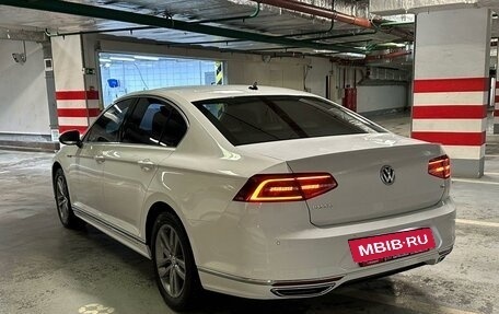 Volkswagen Passat B8 рестайлинг, 2017 год, 2 370 000 рублей, 18 фотография