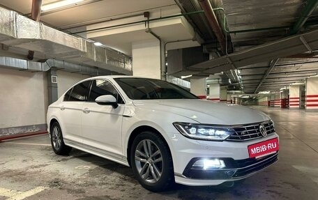 Volkswagen Passat B8 рестайлинг, 2017 год, 2 370 000 рублей, 17 фотография