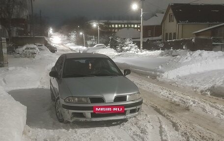 Mitsubishi Carisma I, 2001 год, 240 000 рублей, 2 фотография