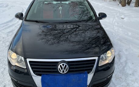 Volkswagen Passat B6, 2006 год, 830 000 рублей, 3 фотография