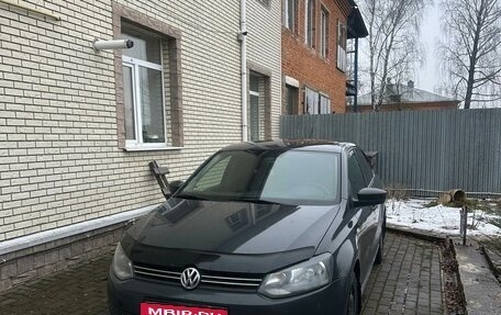 Volkswagen Polo VI (EU Market), 2013 год, 650 000 рублей, 1 фотография