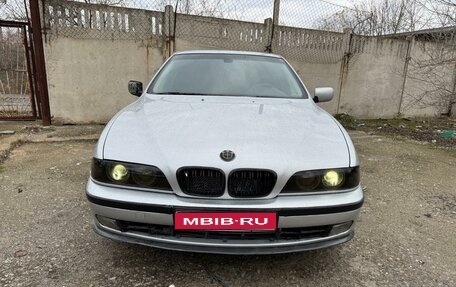 BMW 5 серия, 1996 год, 570 000 рублей, 1 фотография