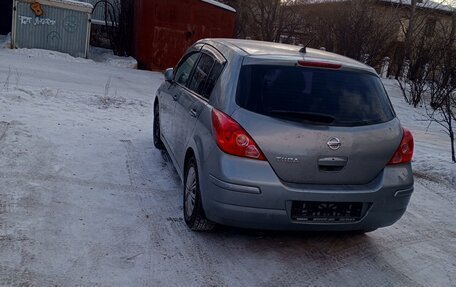 Nissan Tiida, 2010 год, 800 000 рублей, 4 фотография