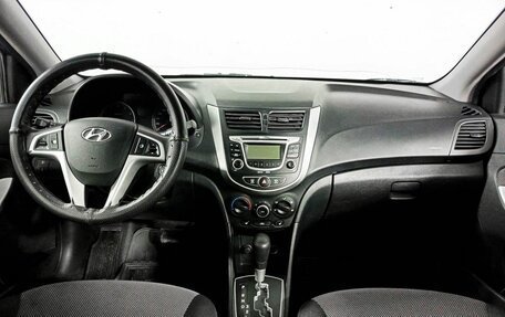 Hyundai Solaris II рестайлинг, 2012 год, 820 000 рублей, 17 фотография