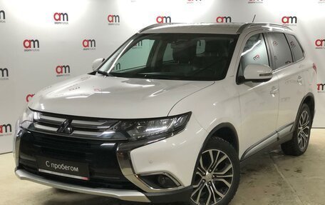 Mitsubishi Outlander III рестайлинг 3, 2016 год, 2 099 000 рублей, 3 фотография