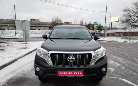 Toyota Land Cruiser Prado 150 рестайлинг 2, 2015 год, 4 600 000 рублей, 19 фотография