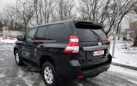 Toyota Land Cruiser Prado 150 рестайлинг 2, 2015 год, 4 600 000 рублей, 36 фотография