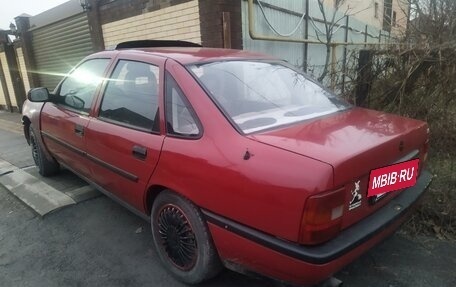 Opel Vectra A, 1989 год, 109 000 рублей, 4 фотография