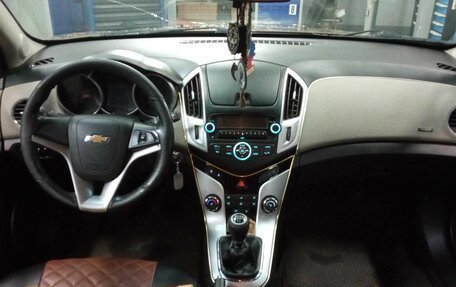 Chevrolet Cruze II, 2013 год, 650 000 рублей, 5 фотография