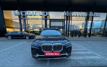 BMW X7, 2019 год, 7 500 000 рублей, 8 фотография